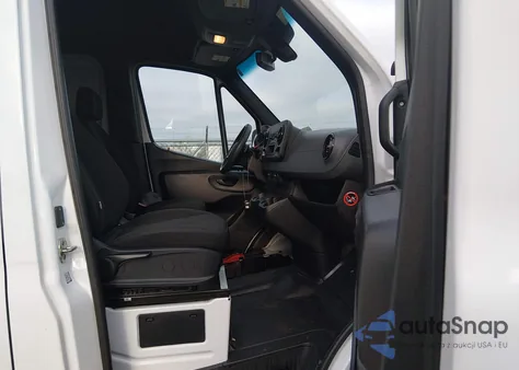 2020 Mercedes-Benz Sprinter 2500 High Roof V6 z USA, uszkodzony, nr VIN W1W4ECHY7LT037049